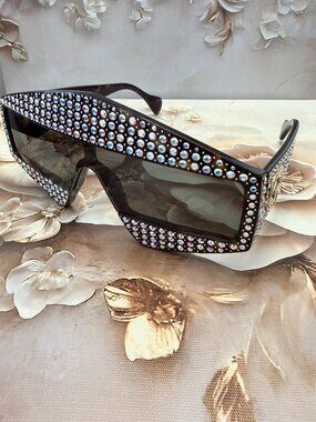 Authentic Gucci Hollywood Forever Collection sunglasses, GG0357S